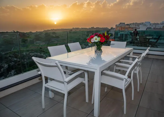 A52 - Apartment With Sea And Country Views
